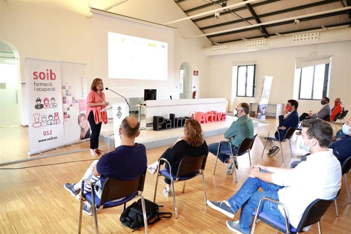La presidenta del Govern, Francina Armengol, en la clausura del programa SOIB Reactiva.