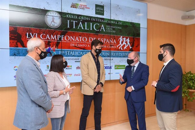 Presentación del Cross Internacional y del Campeonato de España a Través por Clubes en Itálica