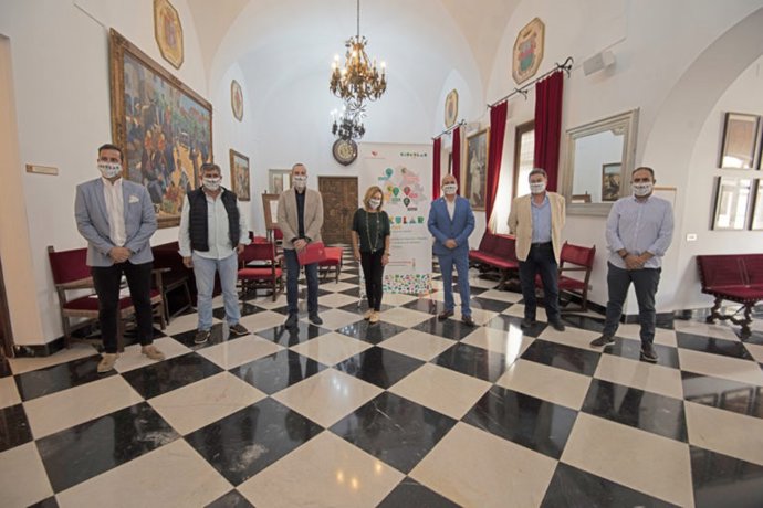 Archivo - Presentación de Circular FAB de la provincia de Cáceres