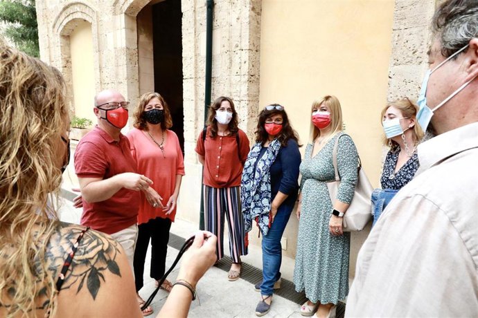 Armengol recibe a la comisión ejecutiva de CCOO Baleares.