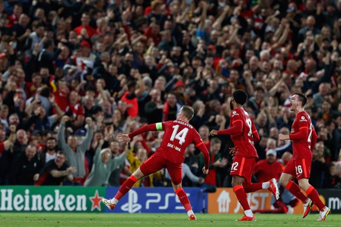 El Liverpool jugando en Anfield