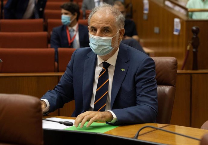 Archivo - Macario Valpuesta, toma posesión del acta de diputado por el grupo Vox en el Parlamento andaluz. Sevilla a 9 de septiembre del 2020