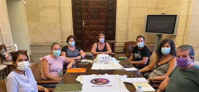 Reunión de Heredia con personal de Ayuda a Domicilio