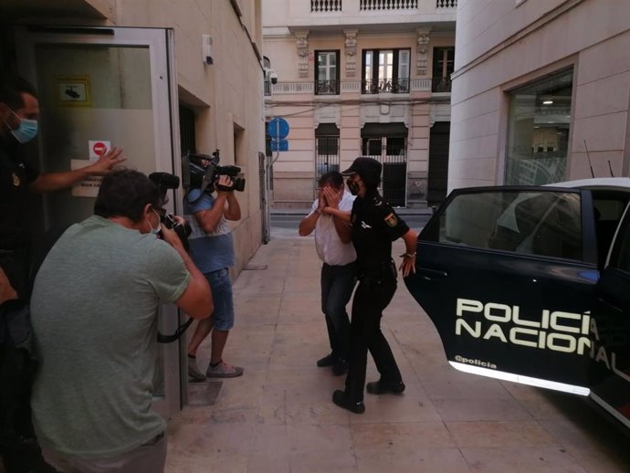 Fiscalia demana 24 anys de presó a un acusat de matar la seua parella d'una punyalada en el cor a Calp (Alacant)