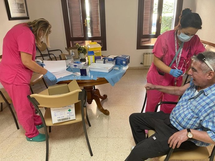Comienza la administración de la dosis de refuerzo en residencias de la Comunitat Valenciana