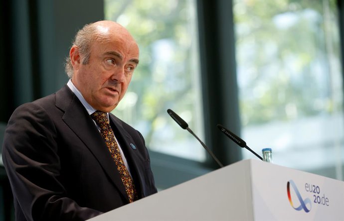 Archivo - 12 September 2020, Berlin: Luis de Guindos, Vice-President of the European Central Bank (ECB), delivers a statement to the media on the second day of the EU Informal Meeting of Ministers for Economic and Financial Affairs. Photo: Odd Andersen/