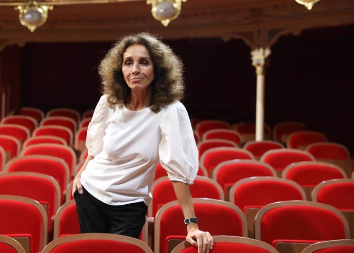 La cantante, actriz y directora, Ana Belén, posa en la presentación de la obra 'Antonio y Cleopatra en el Teatro de la Comedia, a 22 de septiembre de 2021, en Madrid, (España). '