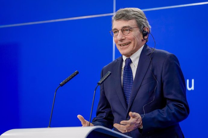 Archivo - HANDOUT - 12 February 2021, Belgium, Brussels: European Parliament President David Sassoli speaks during a joint press conference with Portuguese Prime Minister Antonio Costa and   European Commission President Ursula von der Leyen and after t