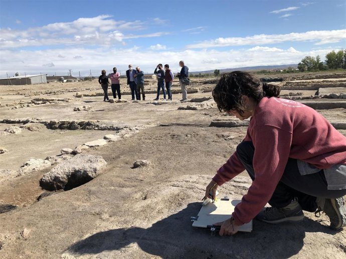 El Museo de Teruel culmina la excavación de la "Casa de las 3 espuelas" del yacimiento de La Caridad