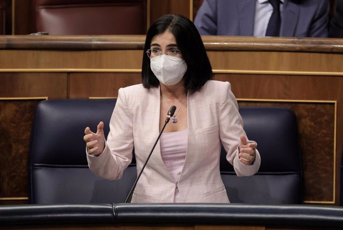 La ministra de Sanidad, Carolina Darias, interviene en una sesión de control al Gobierno en el Congreso de los Diputados, a 22 de septiembre de 2021, en Madrid, (España). 