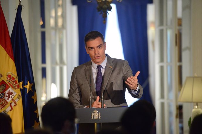 El president del Govern, Pedro Sánchez, ofereix declaracions als mitjans en la residncia de l'Ambaixador Representant Permanent d'Espanya davant les Nacions Unides, a 22 de setembre de 2021, a Nova York (els Estats Units)
