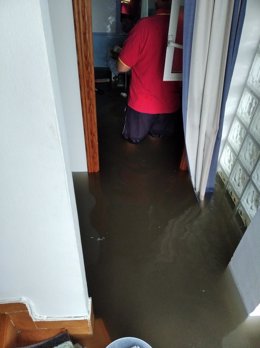 Inundación en una vivienda de Isla Canela en Ayamonte (Huelva).