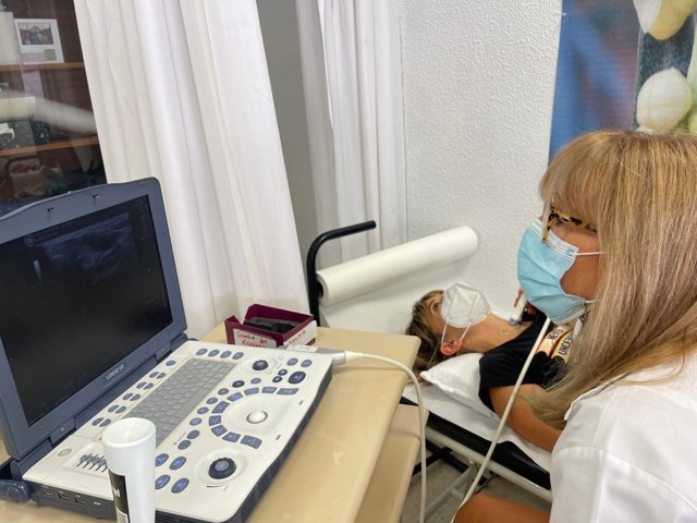 Consulta en el servicio Endocrinología y Nutrición.