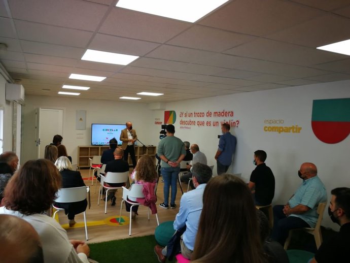 Moraleja (Cáceres) y la comarca ya cuentan con su Circular FAB, un aula digital para impulsar la innovación