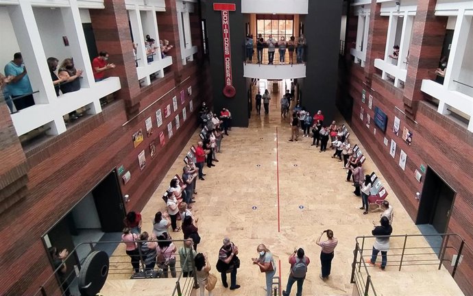 Asamblea de UGT y CCOO sobre la situación del convenio de sector de limpieza.