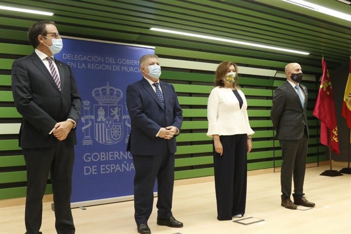 Vélez, segundo por la izquierda, en la celebración del día de la Merced, patrona de Instituciones Penitenciarias