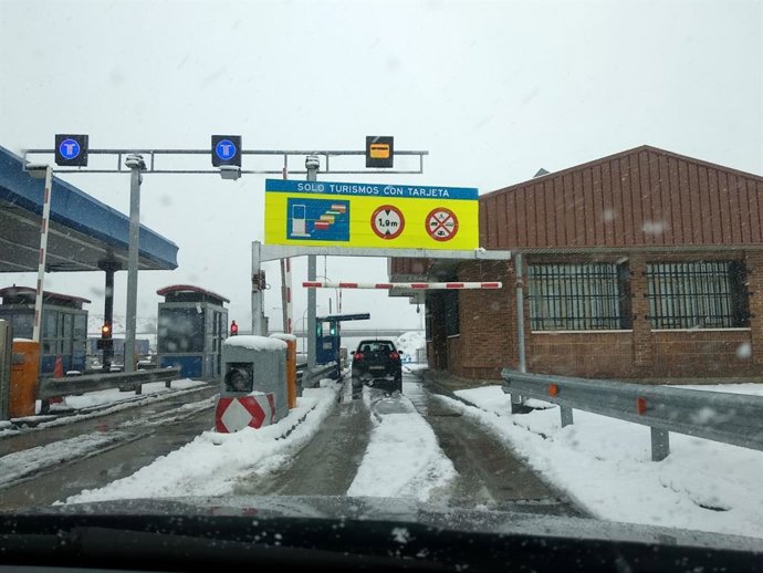 Archivo - Peaje del Huerna