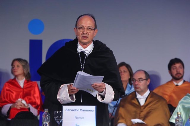 Salvador Carmona, rector de IE University, nombrado Doctor Honoris Causa por la Universidad Aalto de Finlandia