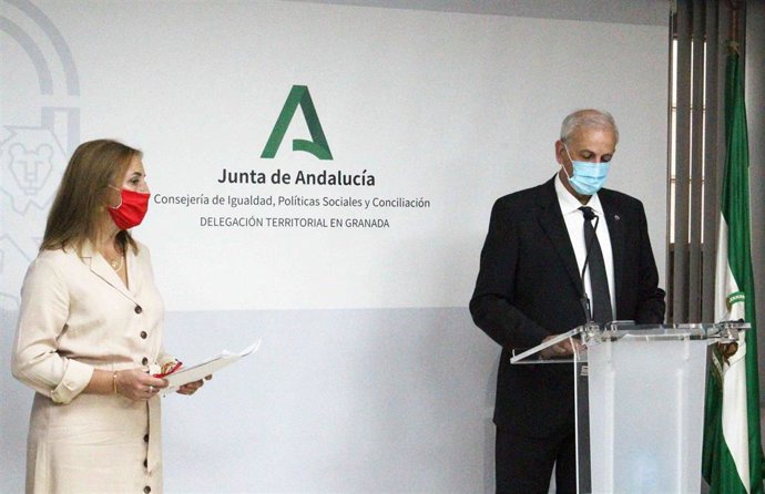 Rueda de prensa de la Tarjeta Monedero de la Junta