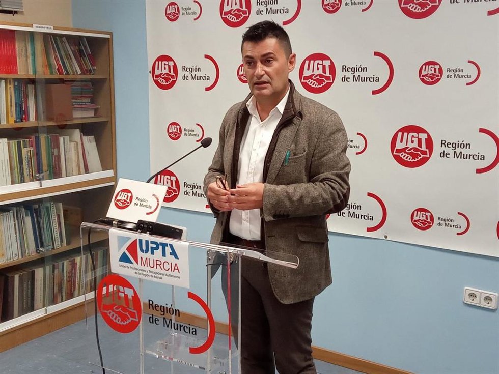 Archivo - El máximo responsable de la Unión de Profesionales y Trabajadores Autónomos (UPTA), Eduardo Abad Sabarís