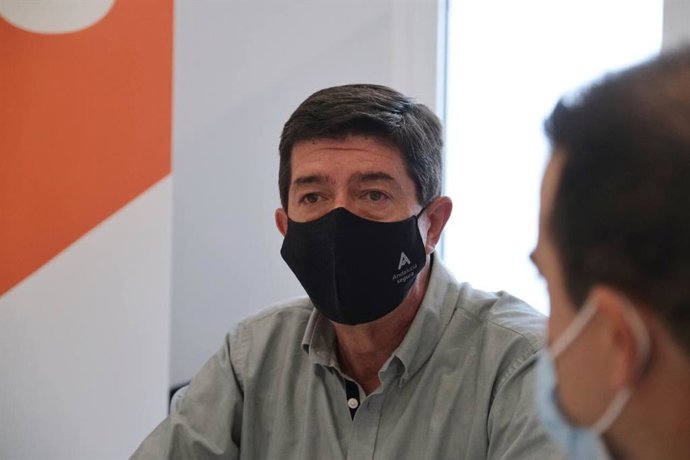 Juan Marín (Cs) en su reunión en Almería
