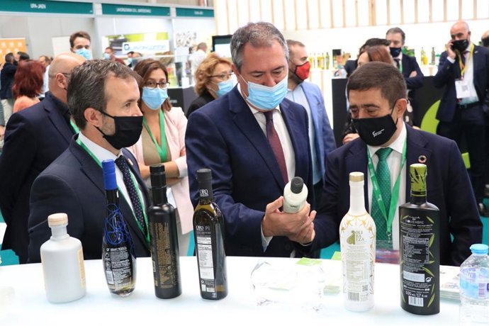 Visita de Juan Espadas a Expoliva