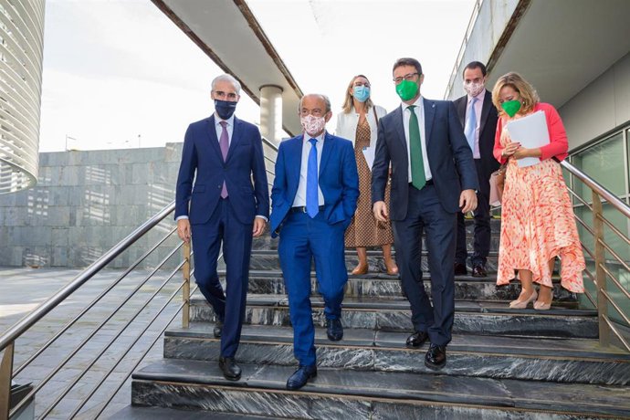 Los consejeros de Industria y los clústeres de enería marina de Cantabria, Asturias y Galicia constituyen el Supercluster Atlantic Wind (SAW)