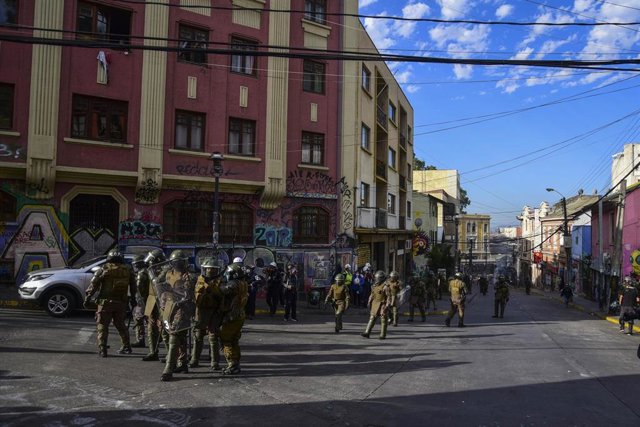 Archivo - Despliegue de los Carabineros.