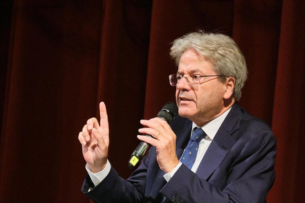 18 September 2021, Italy, Rome: Italy's former prime minister, current European Commissioner for Economy, and candidate for the Mayor of Rome, Paolo Gentiloni holds an election campaign meeting. Photo: Mauro Scrobogna/LaPresse via ZUMA Press/dpa