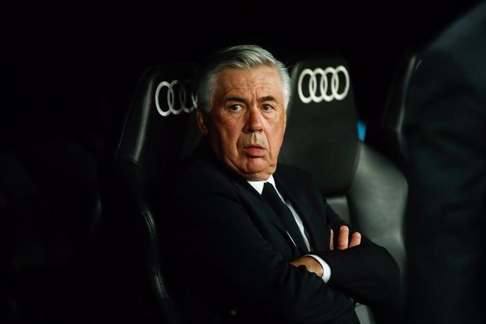 Carlo Ancelotti, en el banquillo del Santiago Bernabéu 