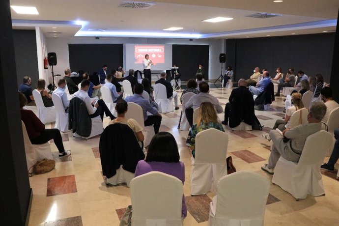 Encuentro de Espadas con representantes del sector turístico de la provincia de Jaén