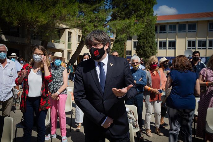 Archivo - El expresident Carles Puigdemont; asiste al acto de celebración de los 60 años de mnium Cultural, a 16 de julio de 2021, en Elna, (Francia). mnium Cultural celebra este viernes un acto en Elna (Francia) para conmemorar el 60 aniversario de l