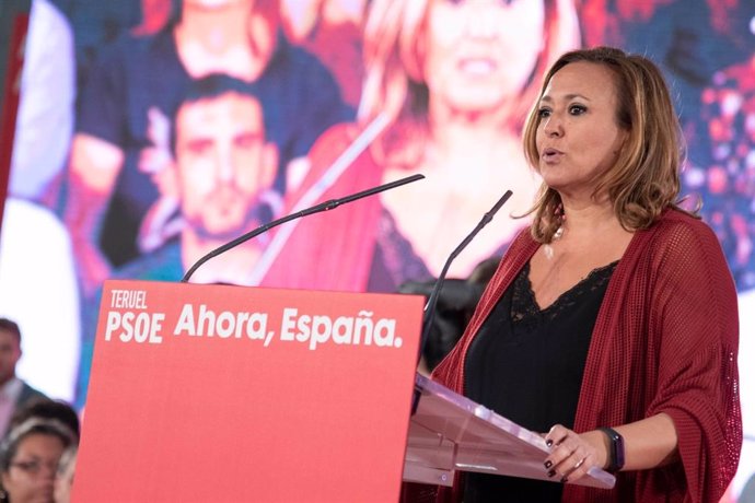 Archivo - La secretaria general del PSOE Teruel, Mayte Pérez.