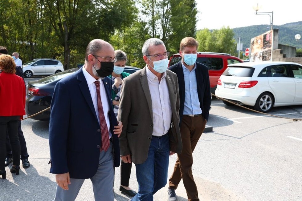 El presidente de Aragón anuncia el inicio de las obras del centro de visitantes de Escalona, en el Parque de Ordesa.