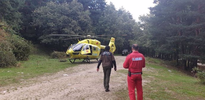 Dos mujeres de 50 años caen al río en Rascafría por un talud de 5 metros y sufren varias fracturas