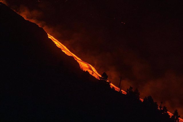 La nueva colada de lava del volcán de Cumbre Vieja, a 25 de septiembre de 2021, en La Palma
