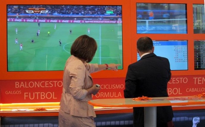 Archivo - Una sala de apuestas