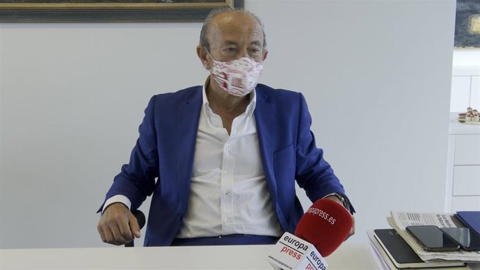 El consejero de Turismo de Cantabria, Francisco Javier López Marcano.