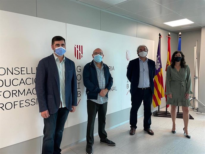 Educación implantará este curso una pionera plataforma de juegos educativos en los centros educativos.