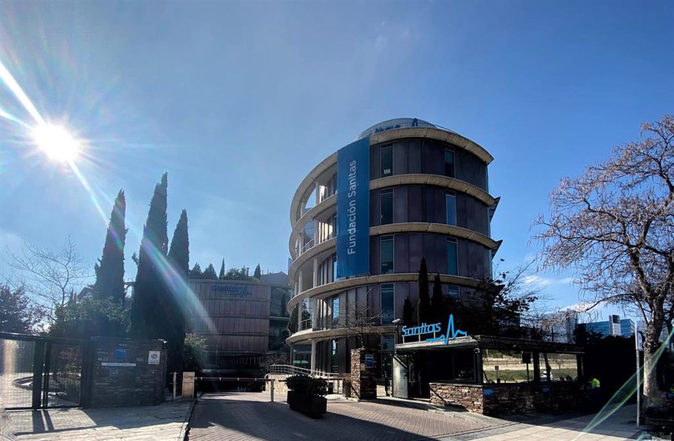 Archivo - Sede de la empresa de Seguros de Salud, Sanitas, en la Calle de la Ribera del Loira, Madrid (España), a 14 de febrero de 2020.