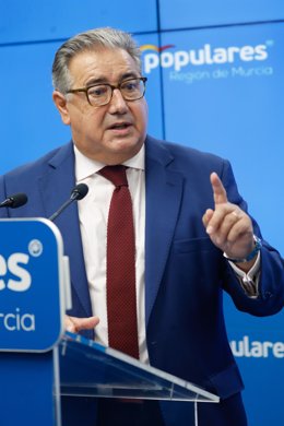 El eurodiputado Juan Ignacio Zoido, durante la rueda de prensa ofrecida en Murcia