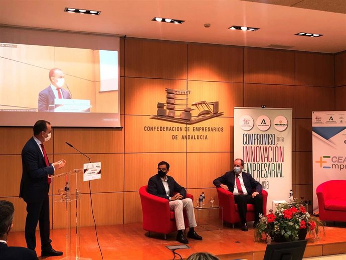 La aceleradora de empresas Lanzadera presenta sus iniciativas de innovación abierta.