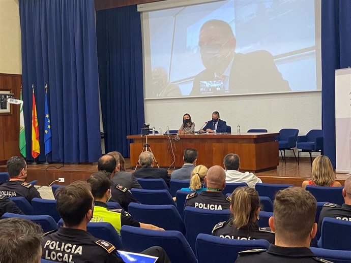 Junta de Andalucía destaca compromiso con la Policía Local con el impulso a la futura Ley de Coordinación