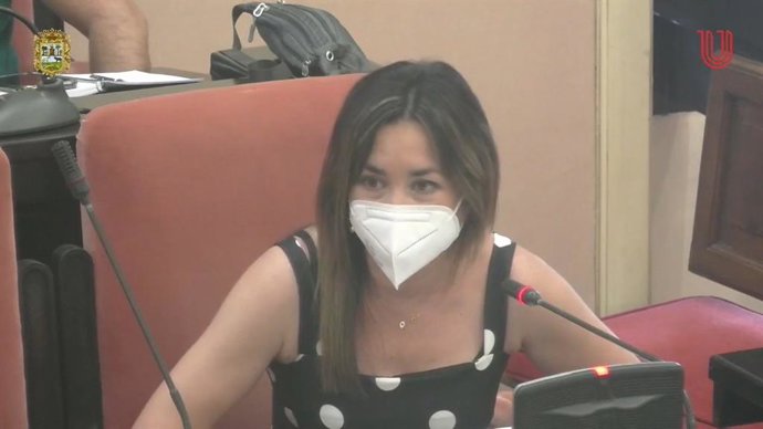 La portavoz de Cs Utrera, Isabel González, en el Pleno del pasado mes de julio.