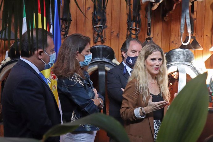 Archivo - La delegada de la Junta de Andalucía en Cádiz, Ana Mestre, durante el Día Mundial del Turismo.