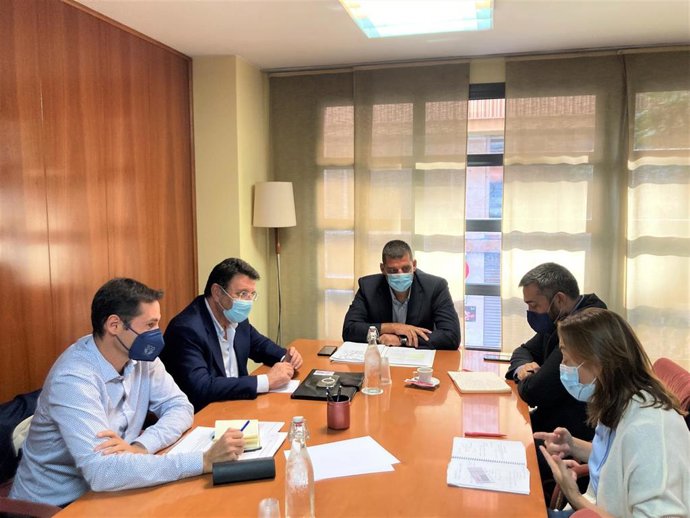 Representantes de la FOEG y de la Cámara de Comercio de Girona se reúnen con representantes del PSC