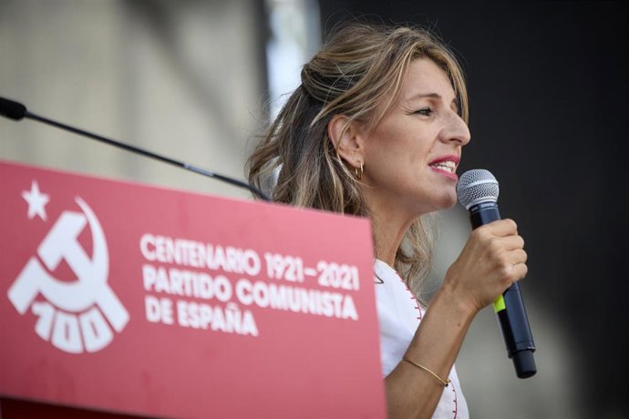 La vicepresidenta segunda del Gobierno y ministra de Trabajo y Economía Social, Yolanda Díaz, en la fiesta del centenario del PCE, a 25 de septiembre de 2021, en Rivas-Vaciamadrid, Madrid (España).
