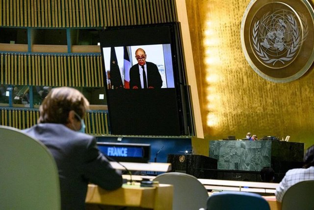 El ministro de Asuntos Exteriores de Francia, Jean-Yves Le Drian ante la Asamblea General de Naciones Unidas