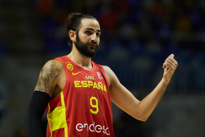 Archivo - Ricky Rubio durante un partido de la selección española de baloncesto
