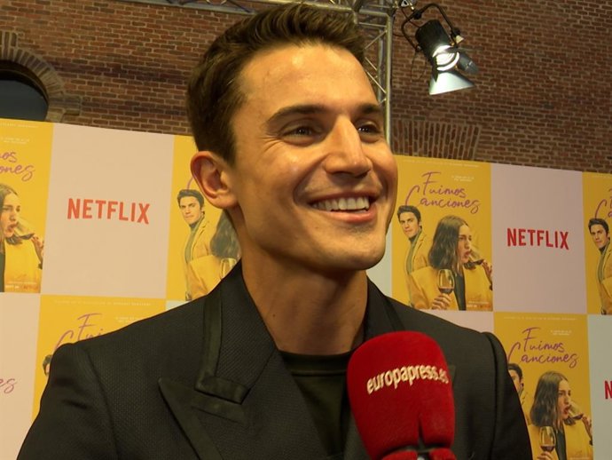 Álex González presenta "Fuimos canciones"